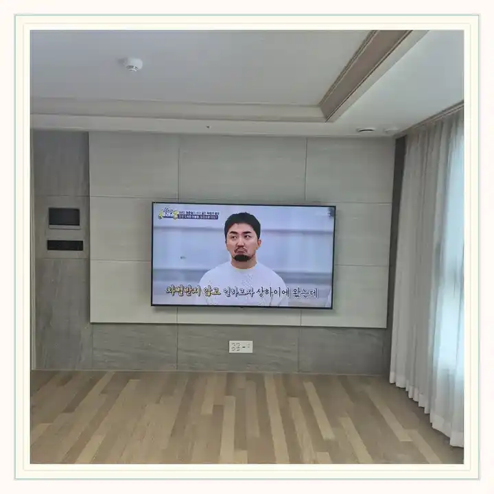 송도센트럴파크리버리치 무타공 벽걸이TV 설치 상담용 브라켓 참고 사진