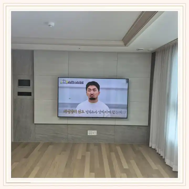 청라힐스테이트커낼뷰 무타공 벽걸이TV 설치 상담용 브라켓 참고 사진