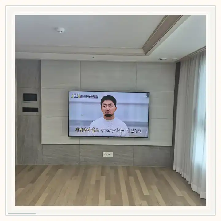 강릉선수촌LH 무타공 벽걸이TV 설치 상담용 브라켓 참고 사진