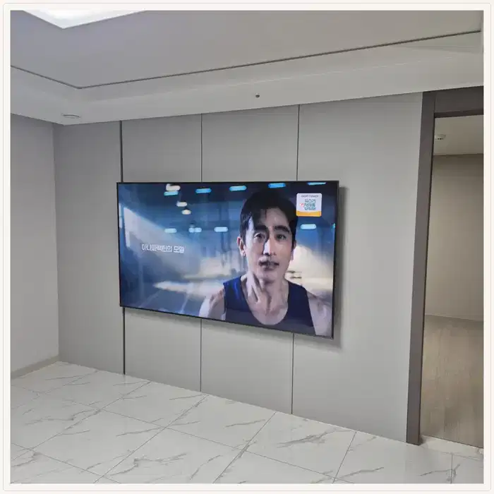 플라주메종 무타공 벽걸이TV 설치 상담용 브라켓 참고 사진
